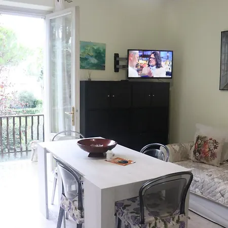 Monika 12 Beatrice Apartmán *