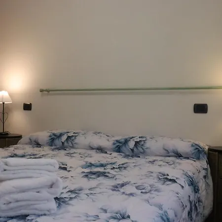 Monika 12 Beatrice Apartmán *